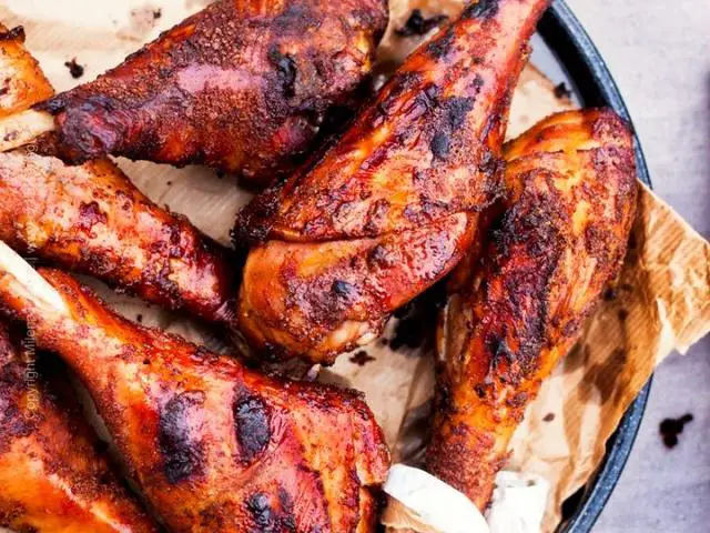 What’s the Difference Between Smoked Turkey Legs and Fresh Turkey Legs?