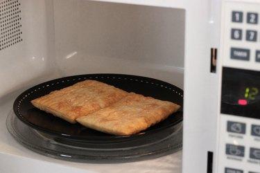 What Alternatives Can You Heat Toaster Strudel Aside from a Microwave?