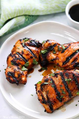 TIPS FOR GRILLING BONELESS SKINLESS CHICKEN PIECES:
