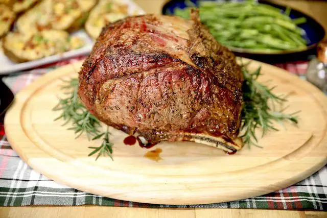 MORE DELICIOUS HOLIDAY DINNER IDEAS