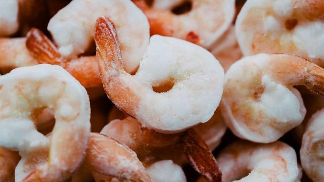 How Long Does Frozen Shrimp Last?