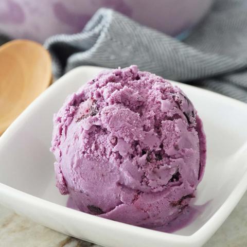 Delicious Homemade Blueberry Ice Cream