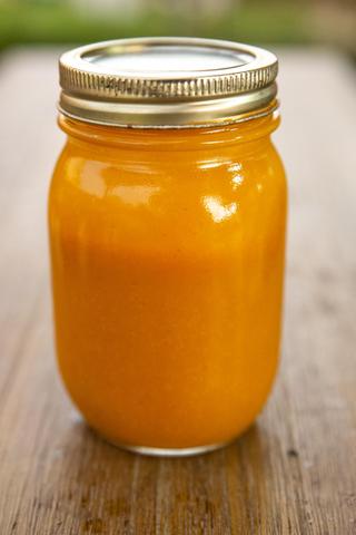 How to Make Carolina Honey Gold Sauce