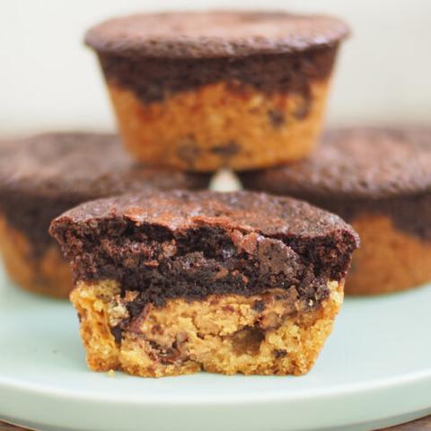 Brookies Recipe With Oreos and Reese’s Peanut Butter Cups