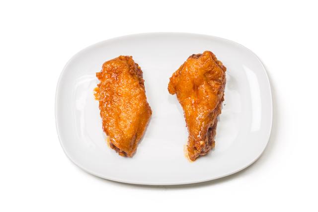 White Meat (Wings) vs Dark Meat (Drumsticks) Chicken