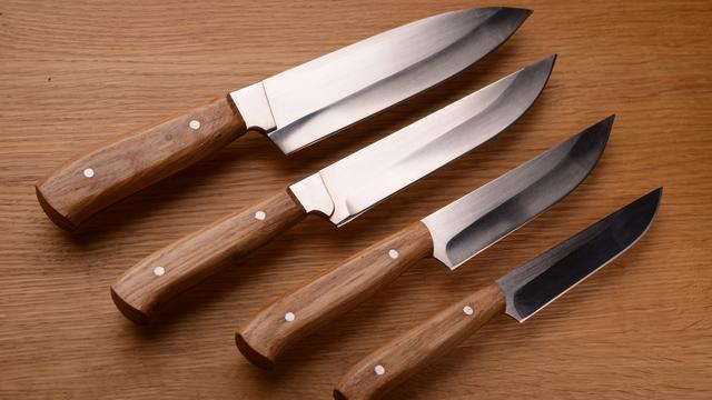 Caring for Stainless Steel and Carbon Steel Knives