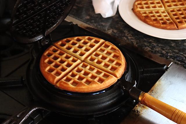 WHAT CAN I TOP WAFFLES WITH?