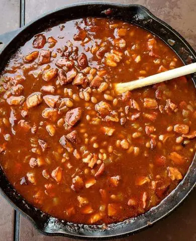 WHEN SHOULD I SERVE THESE BAKED BEANS?