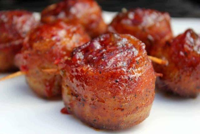 MOINK BALLS – SMOKED BACON WRAPPED MEATBALLS