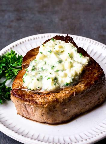 WHAT HERBS ARE BEST WITH BLUE CHEESE BUTTER