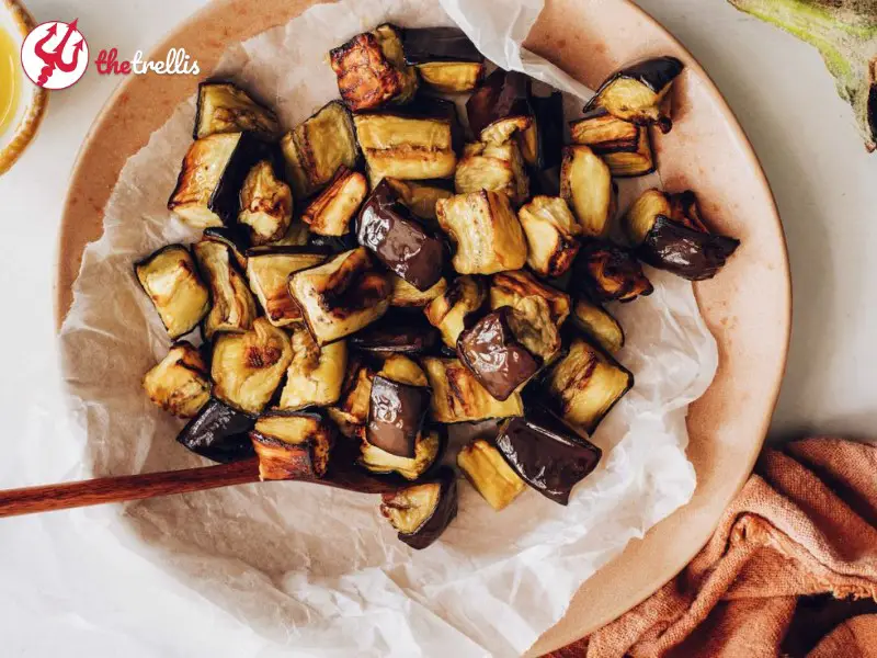 What does cooked Eggplant taste like?